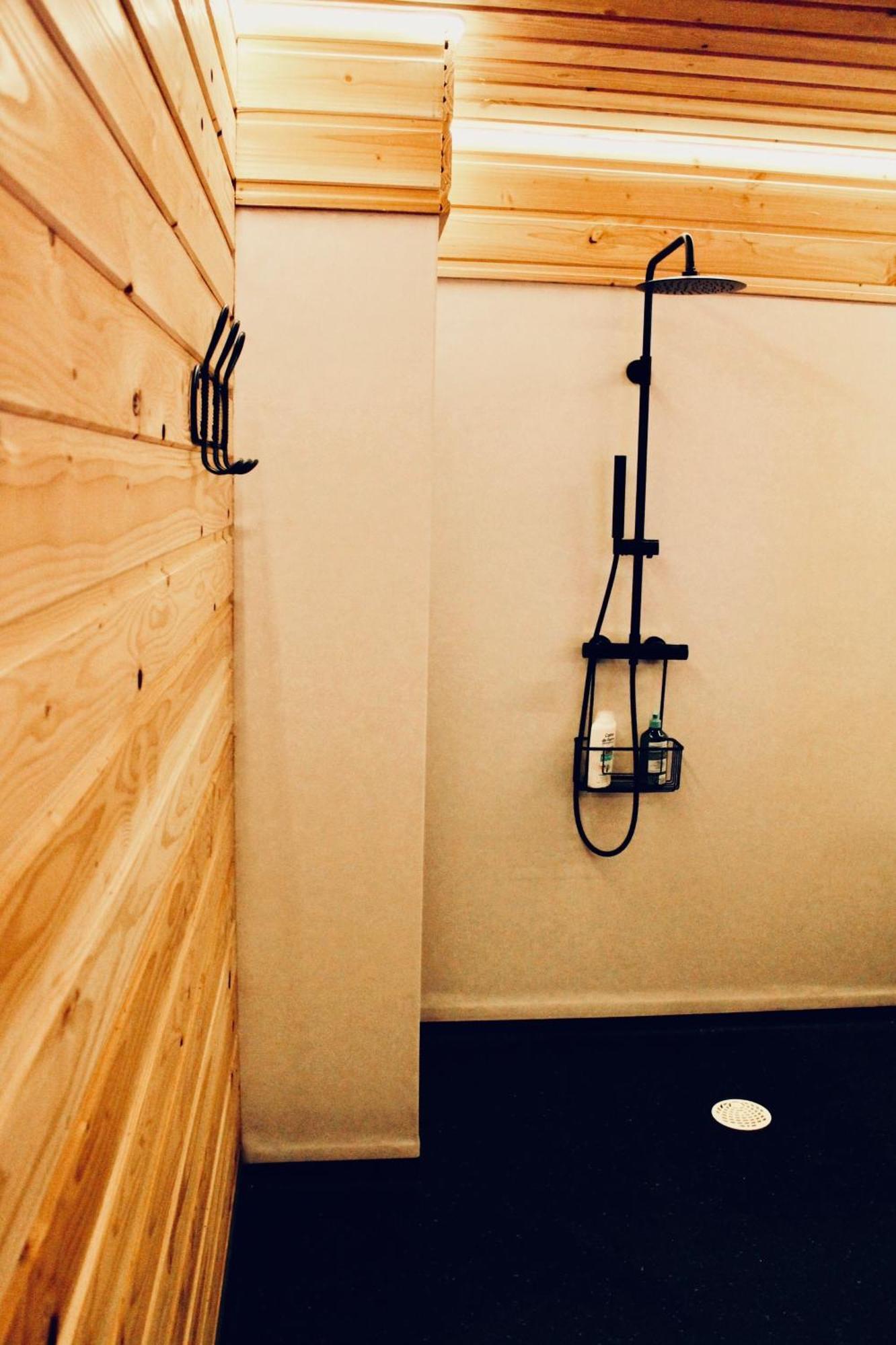 Appartamento Duplex Acces Jacuzzi Illimite Z Villedieu-les-Poëles Esterno foto