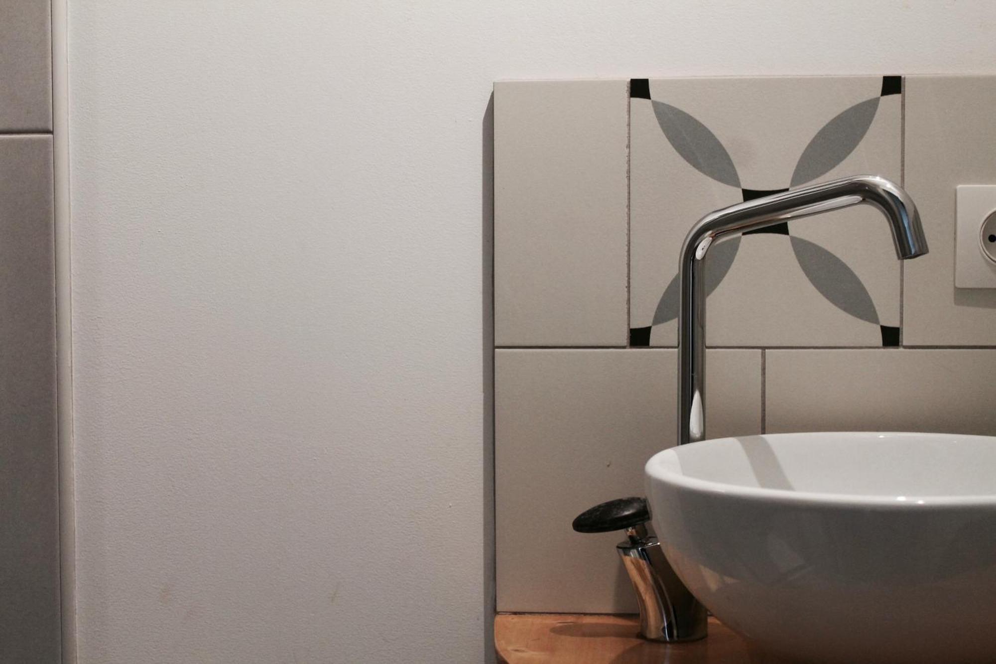 Appartamento Duplex Acces Jacuzzi Illimite Z Villedieu-les-Poëles Esterno foto